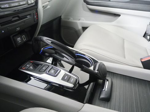 Used 2022 Honda Pilot Touring image 27