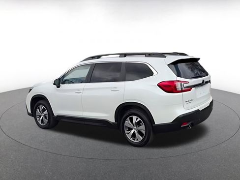 Used 2025 Subaru Ascent Premium AWD/4WD image 16