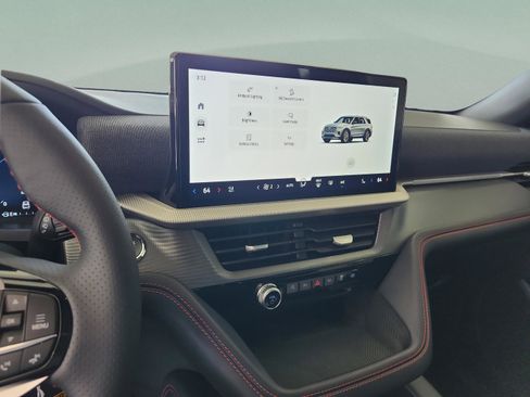 New 2026 Ford Explorer ST-Line w/ ST-Line Street Pack image 13