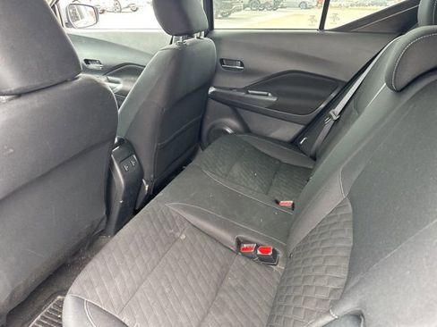 Used 2023 Nissan Kicks SV image 10