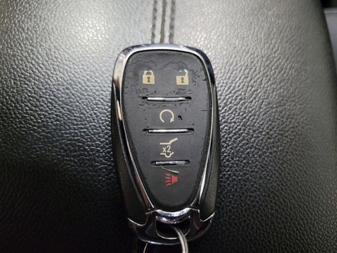 Used 2022 Chevrolet Equinox Premier AWD/4WD image 32