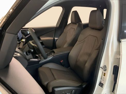 New 2026 BMW X3 xDrive30i w/ Convenience Package AWD/4WD image 9