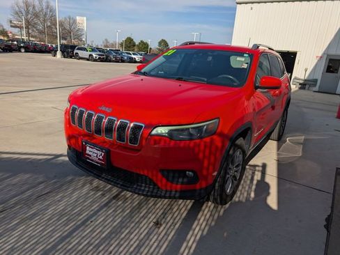Used 2021 Jeep Cherokee Latitude Lux w/ Comfort/Convenience Group AWD/4WD image 39