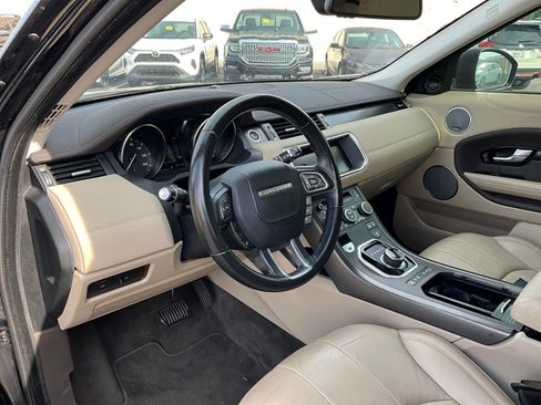 Used 2018 Land Rover Range Rover Evoque SE AWD/4WD image 16