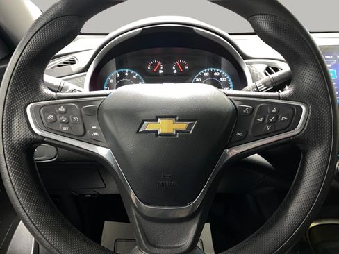 Used 2023 Chevrolet Malibu LT FWD image 11