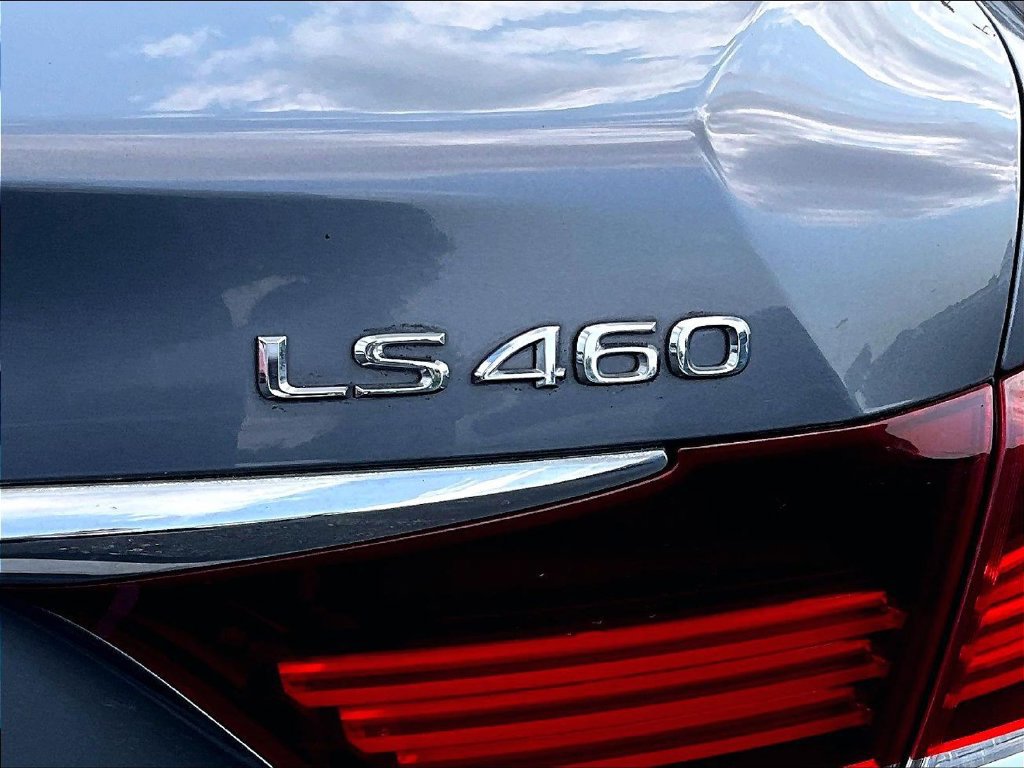 Used 2016 Lexus LS 460 AWD w/ Comfort Package image 8