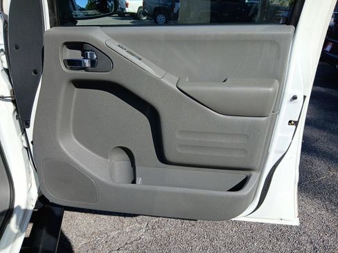 Used 2019 Nissan Frontier SV AWD/4WD image 15