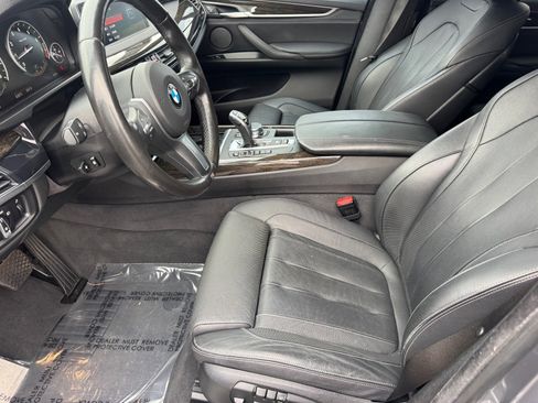 Used 2018 BMW X5 xDrive50i w/ M Sport Package image 19