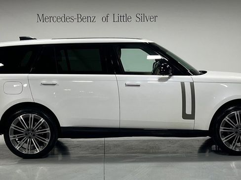 Used 2024 Land Rover Range Rover Long Wheelbase SE image 7