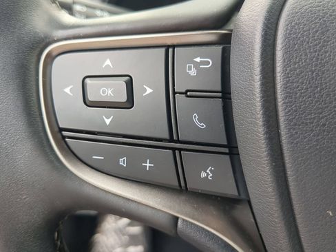 Used 2022 Lexus UX 200 w/ Accessory Package (Z2) FWD image 27