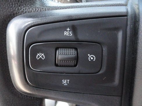 Used 2022 Chevrolet Silverado 2500 Custom AWD/4WD image 16