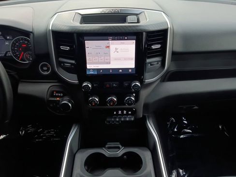 New 2026 RAM 1500 Express AWD/4WD image 3