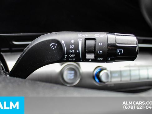 Used 2025 Hyundai Kona SE FWD image 28