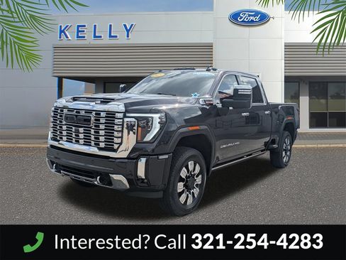Used 2025 GMC Sierra 2500 Denali w/ Denali Reserve Package AWD/4WD image 2