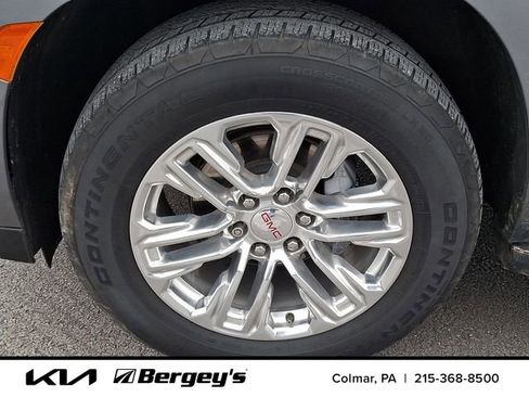 Used 2022 GMC Yukon SLT w/ SLT Luxury Package image 10