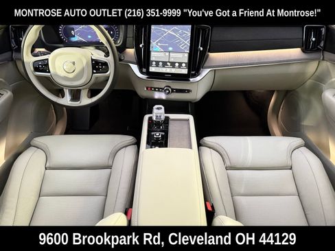 New 2026 Volvo XC90 B6 Ultra w/ Protection Package image 19