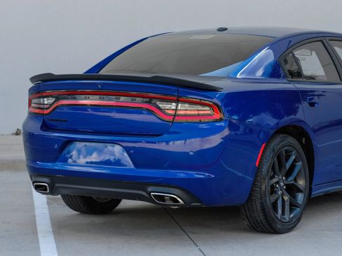 Used 2022 Dodge Charger SXT w/ Blacktop Package RWD image 5