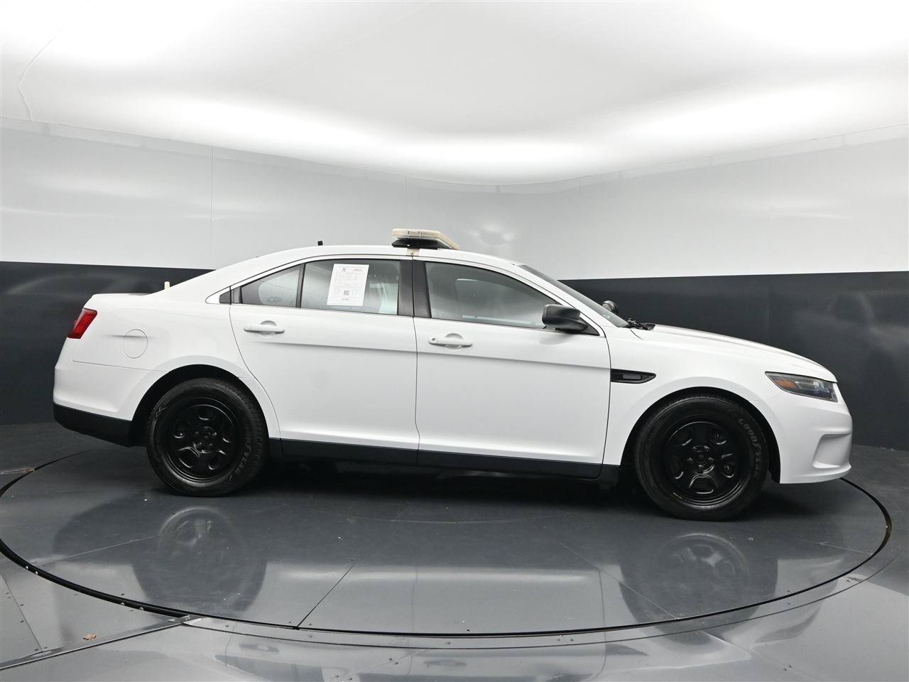 Used 2015 Ford Taurus Police Interceptor AWD image 4