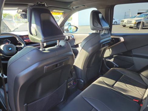 Used 2025 BMW X3 xDrive30i image 12