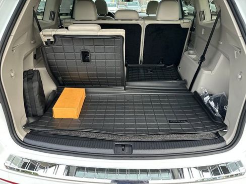 Certified 2024 Volkswagen Atlas SEL Premium R-Line AWD/4WD image 37