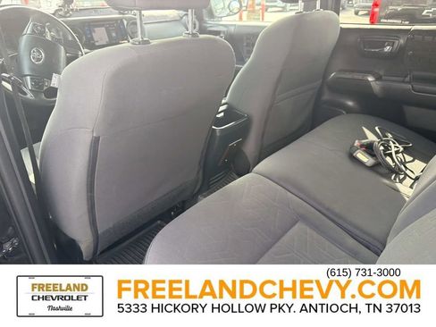 Used 2018 Toyota Tacoma TRD Off-Road image 17