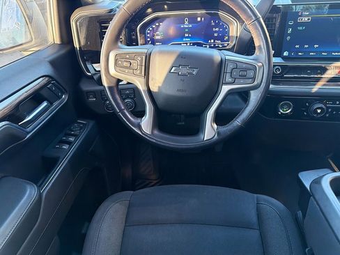 Used 2022 Chevrolet Silverado 1500 RST image 16