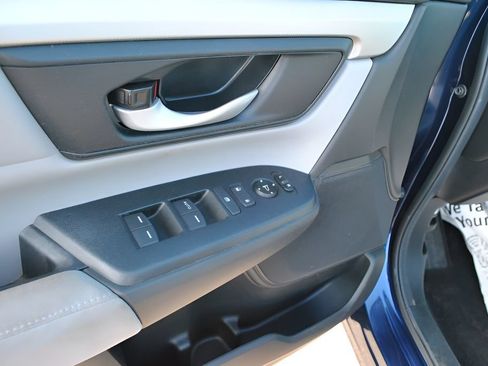 Used 2019 Honda CR-V LX image 12