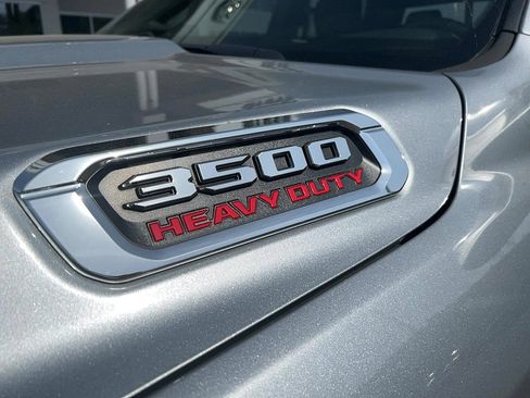 Used 2019 RAM 3500 Laramie AWD/4WD image 4