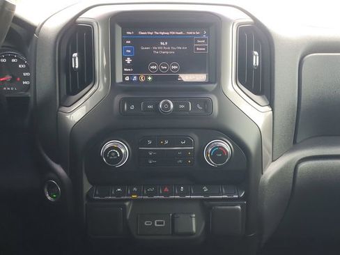 Used 2024 Chevrolet Silverado 1500 Custom Trail Boss image 33