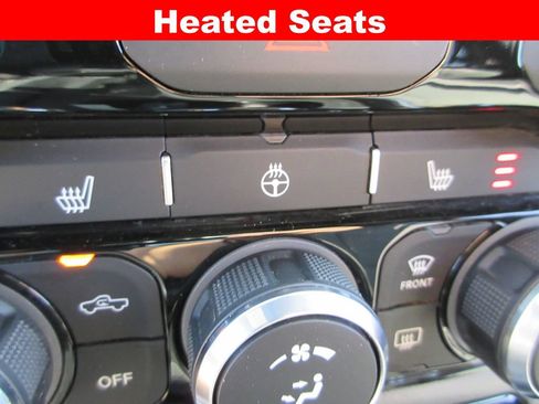 Used 2022 RAM 1500 Big Horn AWD/4WD image 17