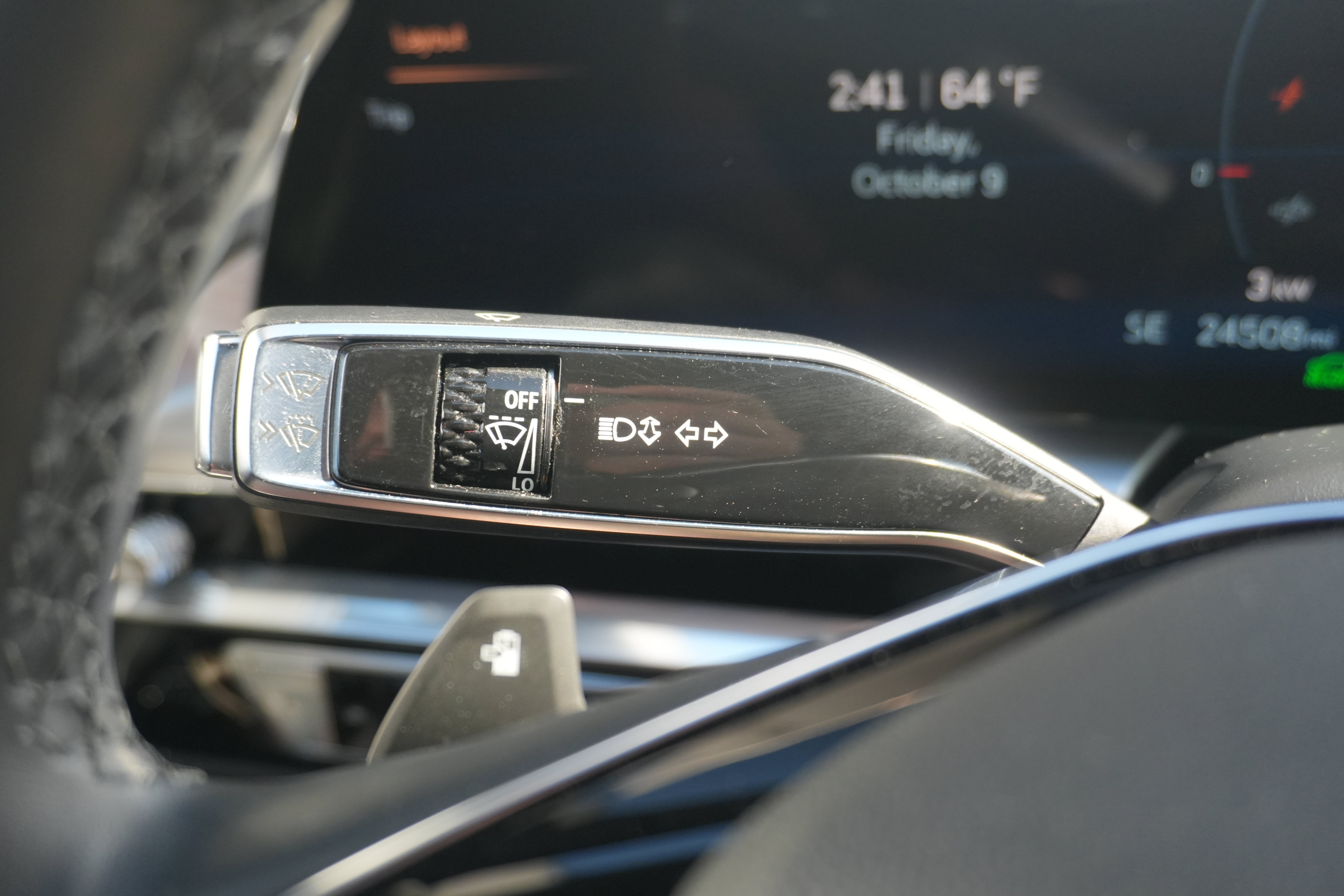 Used 2024 Cadillac Lyriq Sport w/ LPO, Floor Liner Package AWD/4WD image 43
