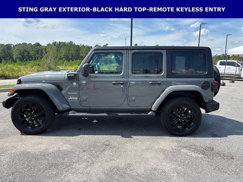 Used 2023 Jeep Wrangler Unlimited Sahara AWD/4WD image 7