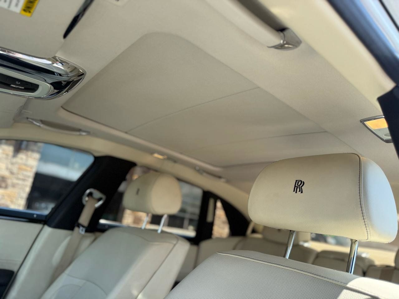 Used 2011 Rolls-Royce Ghost RWD image 22