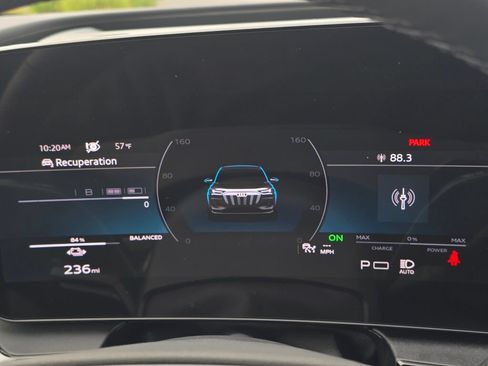 Used 2025 Audi Q6 e-tron Premium Plus w/ Premium Plus AWD/4WD image 39