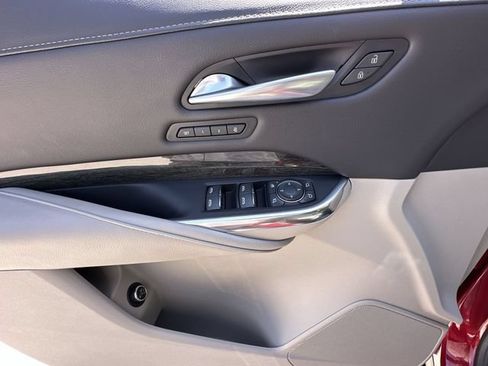 Certified 2023 Cadillac XT4 Premium Luxury FWD image 21