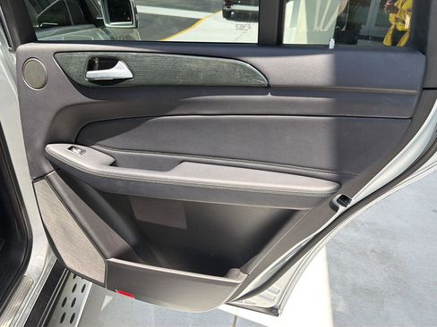 Used 2019 Mercedes-Benz GLS 450 4MATIC image 15