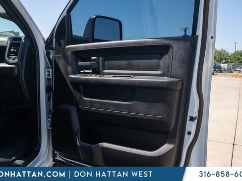 Used 2024 RAM 3500 Tradesman w/ Chrome Appearance Group AWD/4WD image 24