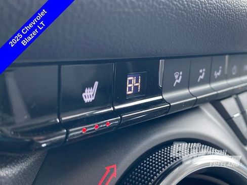 New 2025 Chevrolet Blazer LT w/ Convenience Package image 27