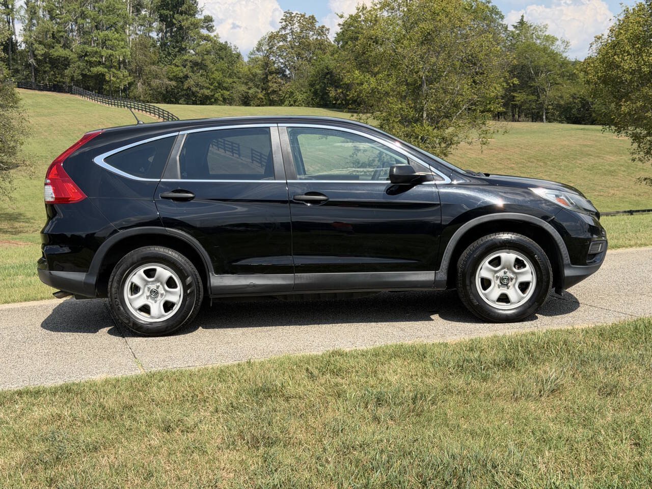 Used 2016 Honda CR-V LX image 18
