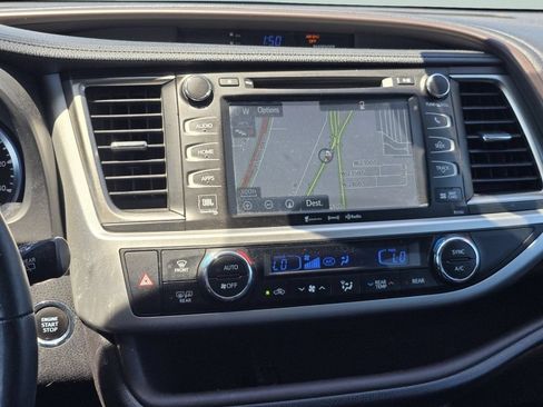 Used 2016 Toyota Highlander Limited Platinum AWD/4WD image 5