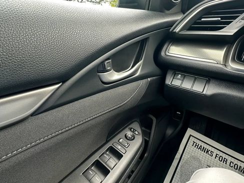 Used 2018 Honda Civic EX image 17