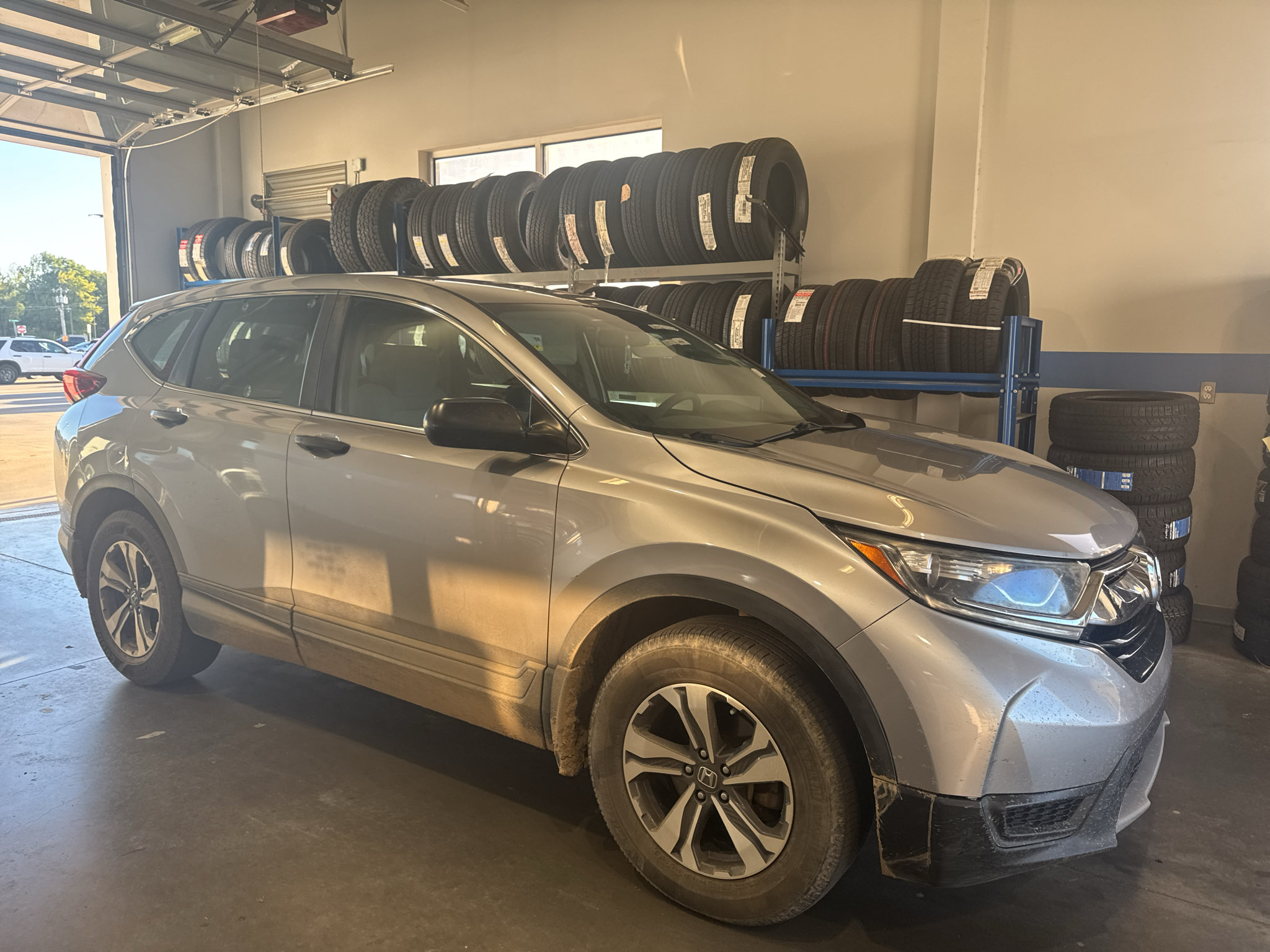 Used 2019 Honda CR-V LX image 3