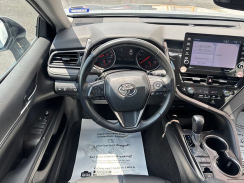 Used 2024 Toyota Camry XSE FWD image 3