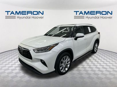 Used 2023 Toyota Highlander Limited