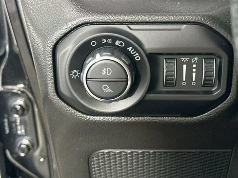 Used 2022 Jeep Gladiator Mojave w/ Cold Weather Group AWD/4WD image 24