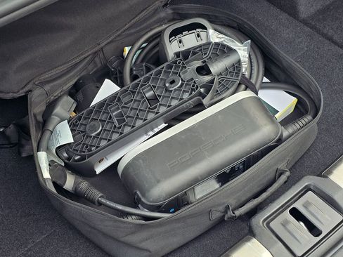 Used 2020 Porsche Taycan Turbo image 77