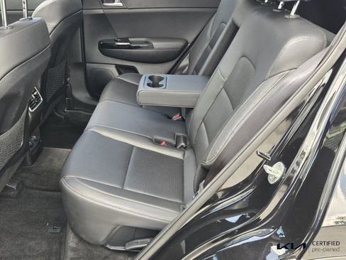 Certified 2022 Kia Sportage EX FWD image 12