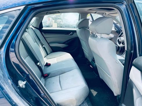 Used 2018 Honda Accord EX image 21