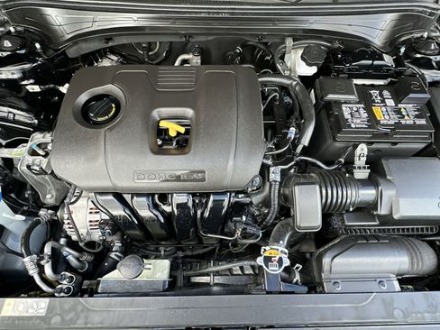 Certified 2023 Kia Forte LXS image 18