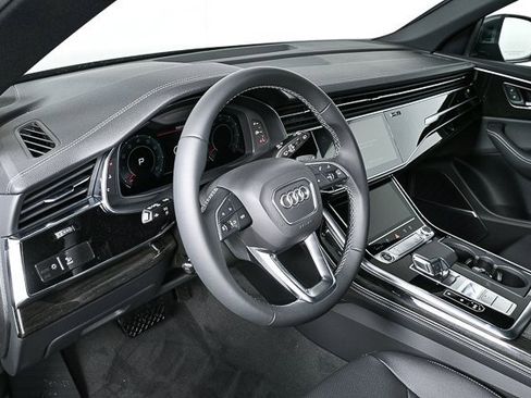 New 2025 Audi Q8 Premium Plus image 4
